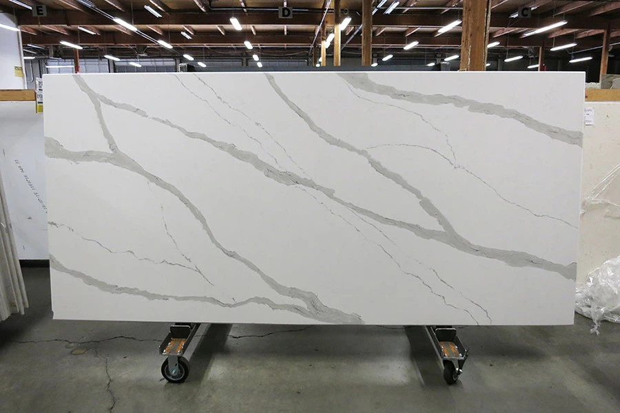 Quartz Calacatta White Slab.jpg Quartz Calacatta White Slab.jpg