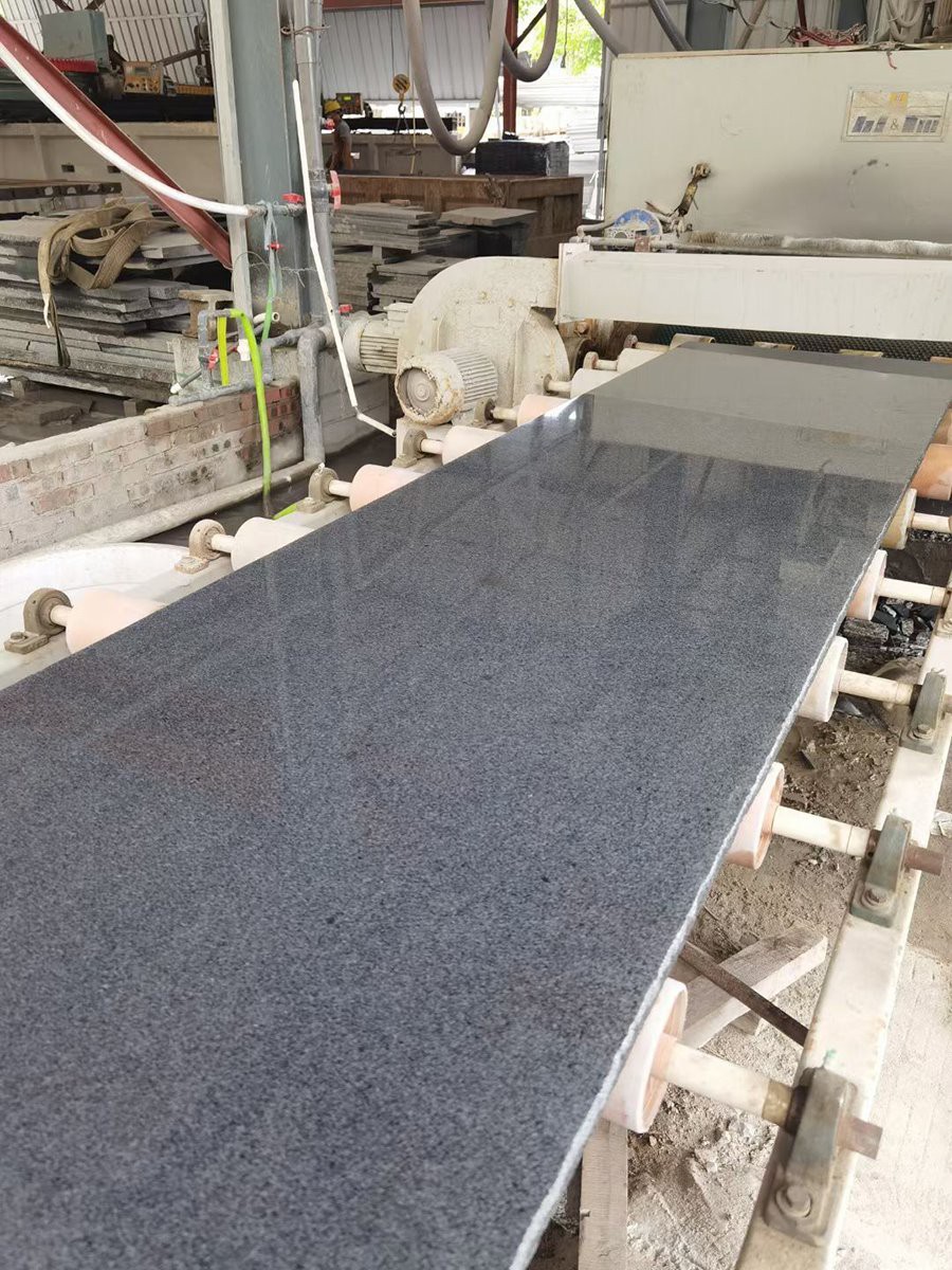 Sesame Grey Granite Slabs Polishing Sesame Grey Granite Slabs Polishing