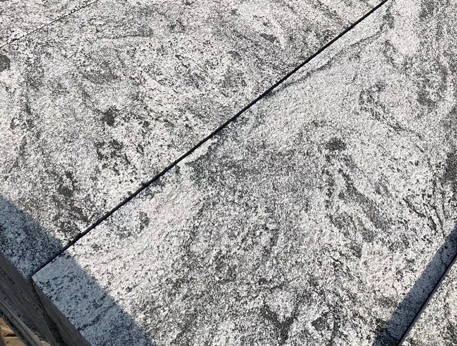 Viscont White Granite Customized Bushhammered Viscont White Granite Customized Bushhammered
