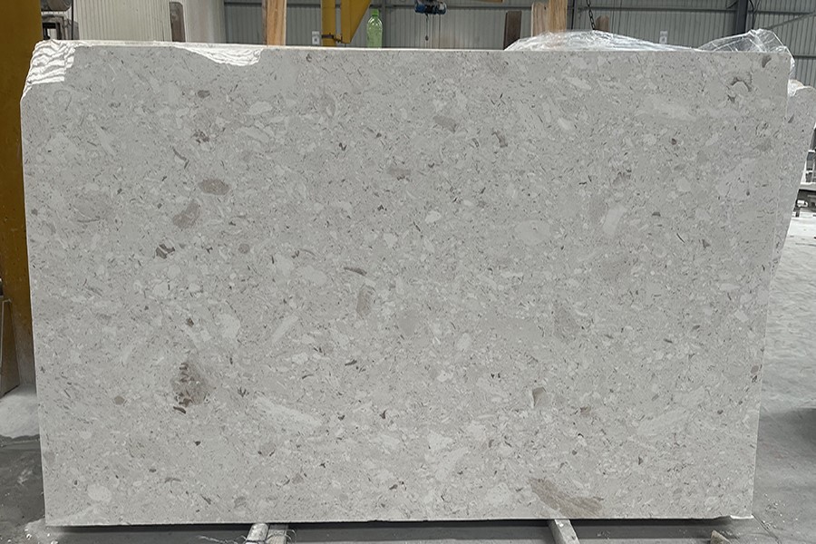 Crema Perla Limestone Slab Crema Perla Limestone Slab