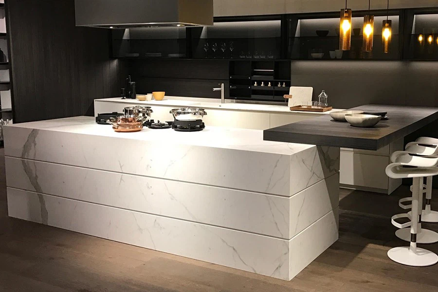 Statuario White Quartz Kitchen.jpg Statuario White Quartz Kitchen.jpg