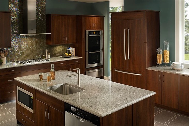 Alpina White Quartz Kitchen