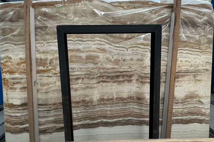 Onice Fantastico  Slabs